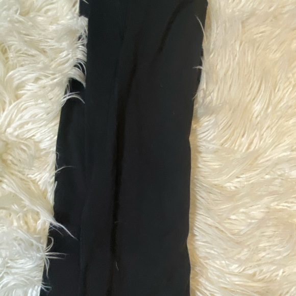 VICTORIA’s SECREt LEGGINGS - Picture 3 of 3